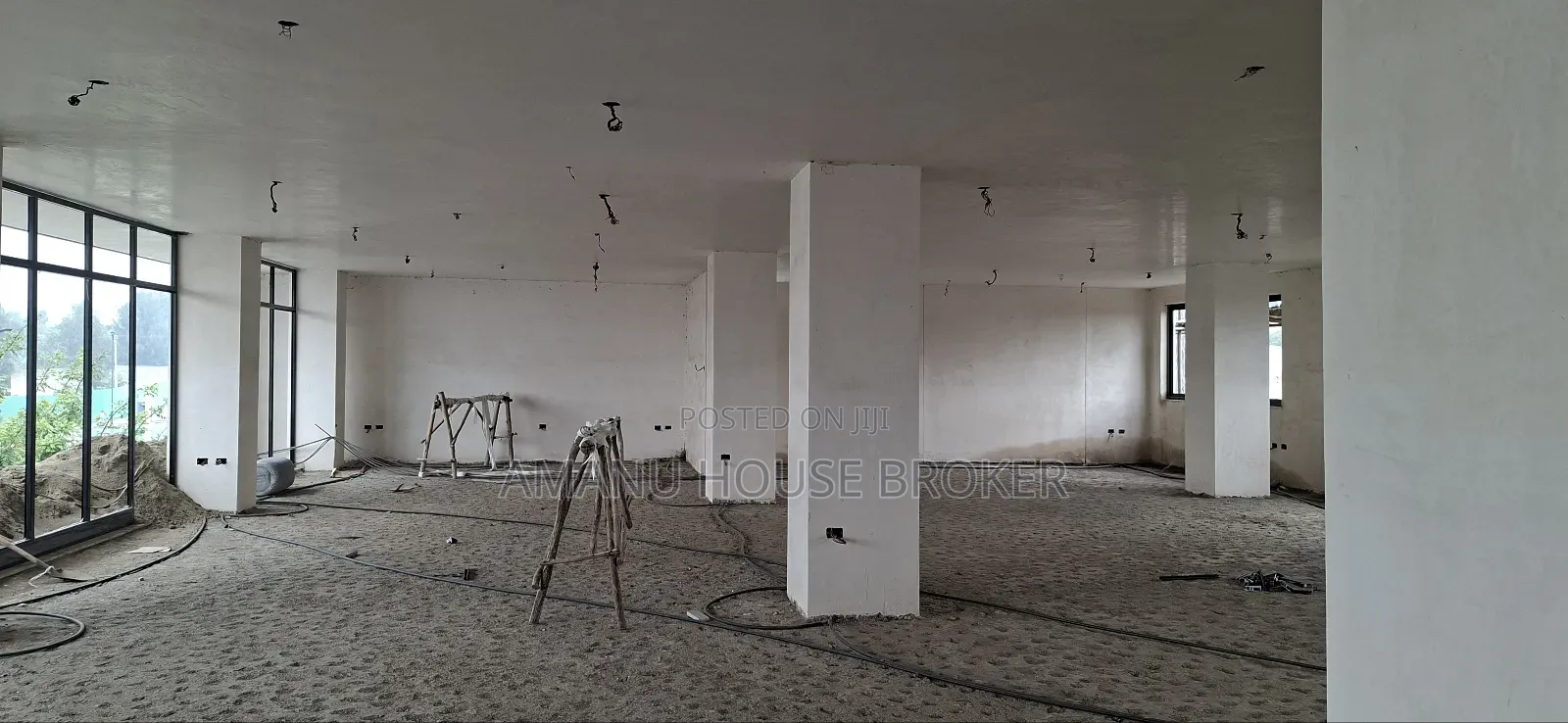 Office for Rent in Kasanchis Area 450sqm
On the Second Floor
540,000b