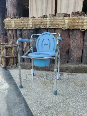 Removable Popo Commode Wheelchair肢啊bath Tab Commode Chair輕輕commode New