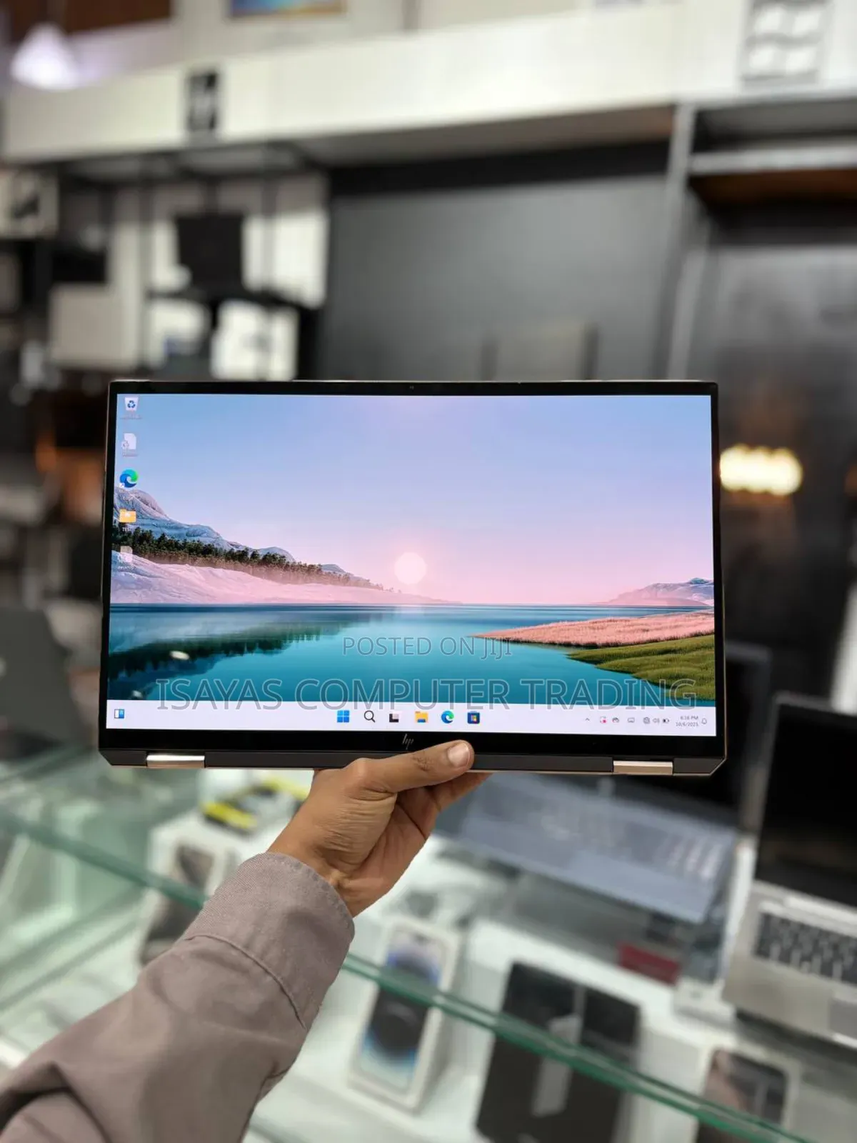 New Laptop HP Spectre X360 16GB Intel Core I7 SSD 512GB