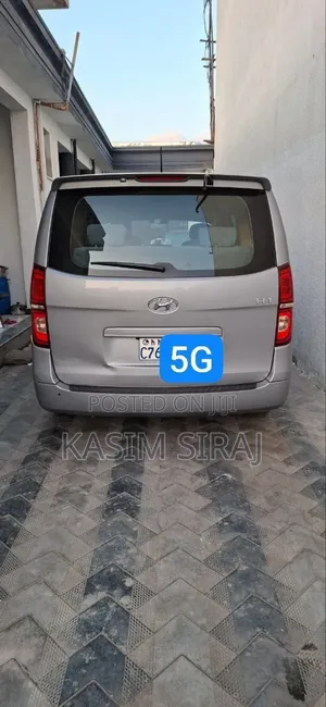 Hyundai H1 2018 Silver
