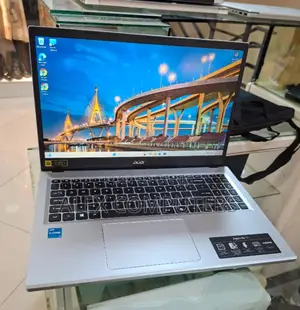 New Laptop Acer Aspire 1500 8GB Intel Core 3 SSD 256GB