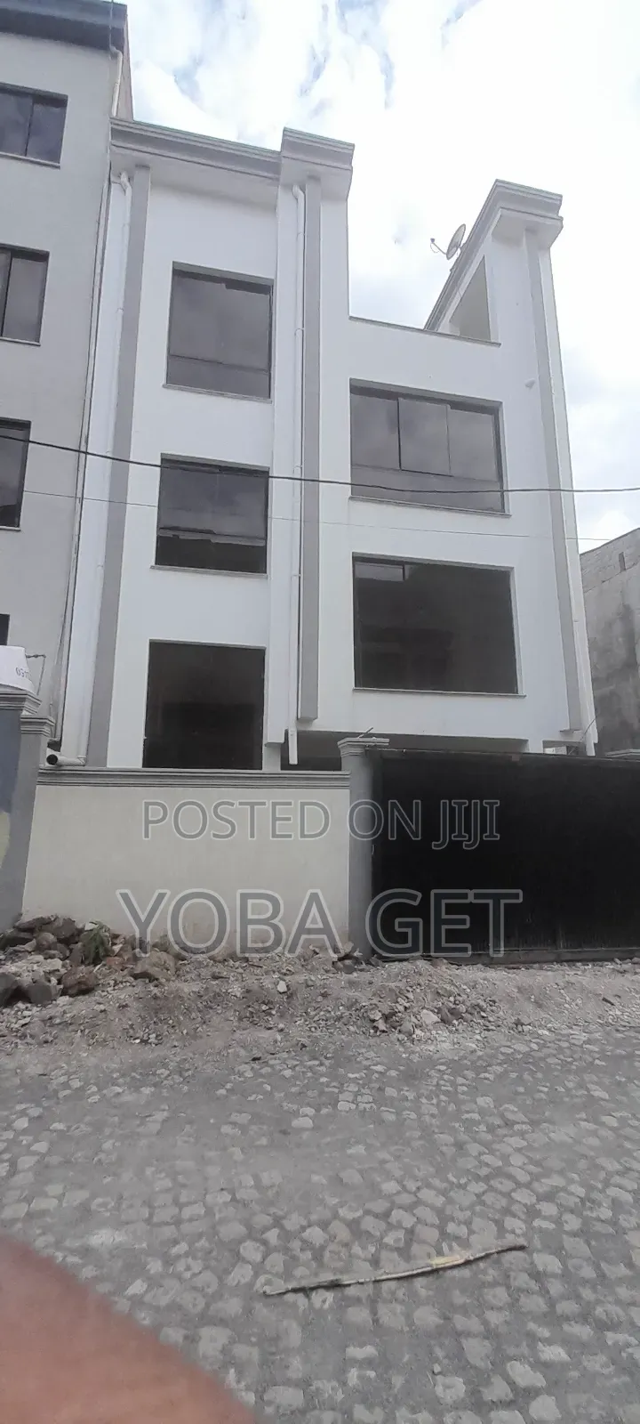 6bdrm House in Yoba, Akaky Kaliti for sale