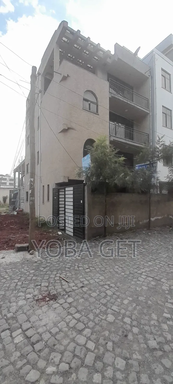 Furnished 8bdrm House in Yoba, Akaky Kaliti for sale