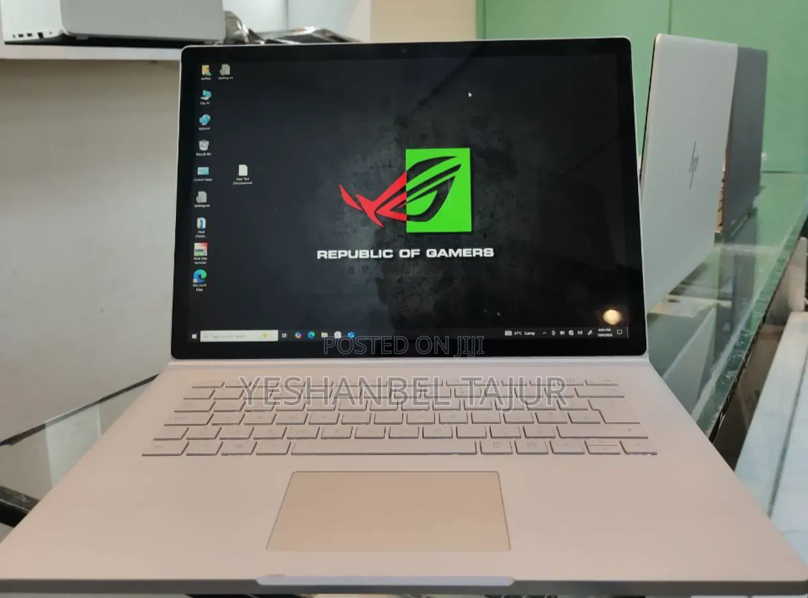 New Laptop Microsoft Surface Book 2 16GB Intel Core i7 SSD 512GB