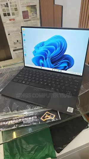 New Laptop Dell XPS 13 16GB Intel Core I7 SSD 512GB