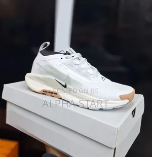 New Arrival 
 Nike Gore-Tex Sneaker 
 Made in Vietnam