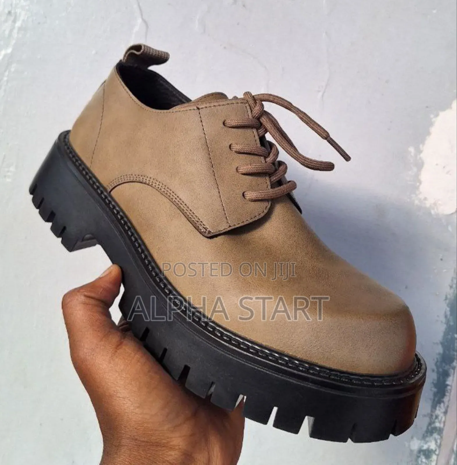  New Arrival  
 Fashion Casual Sneakers 
 Stock Product 