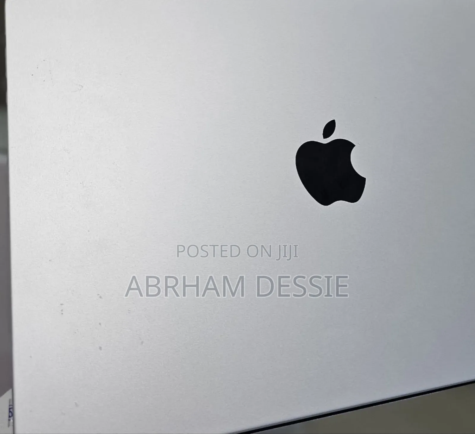 New Laptop Apple MacBook Pro 2023 M3 14-Inch 8GB Apple M3 SSD 512GB