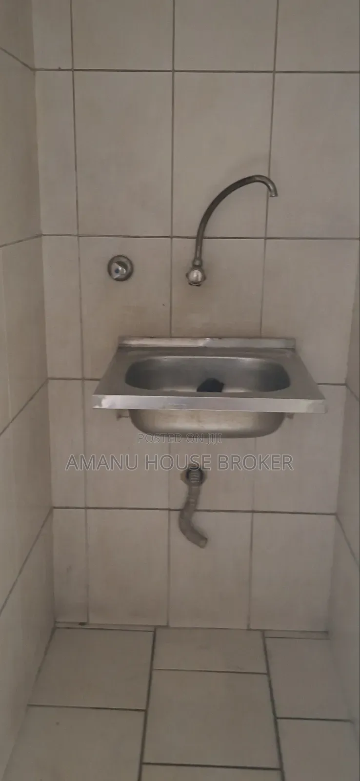 Urgent Office for Rent in Mexico City 465sqm at 395,250birr With Vat
