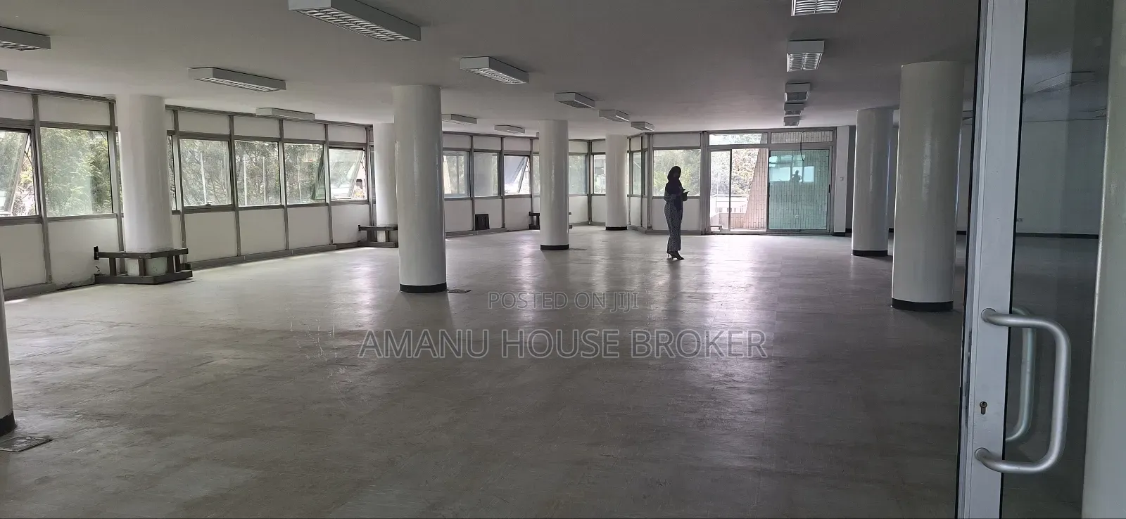 Urgent Office for Rent in Mexico 465sqm at 395,250 With Vat