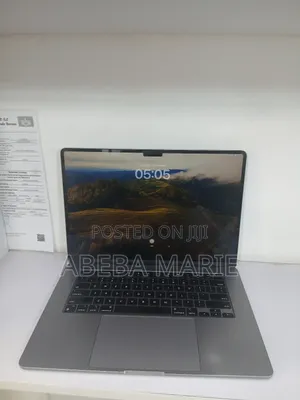 New Laptop Apple MacBook Air 2024 M3 15-Inch 16GB Apple M3 SSD 512GB