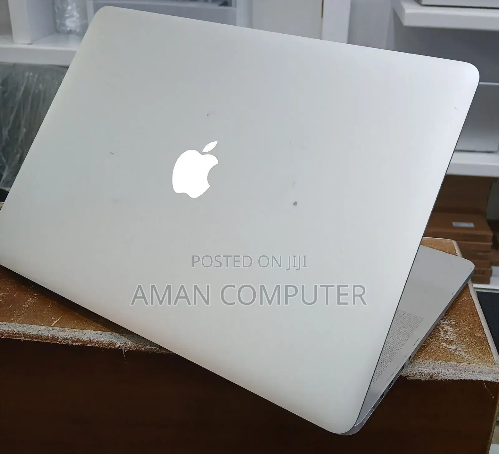 New Laptop Apple MacBook Pro 2015 16GB Intel Core I7 SSD 256GB