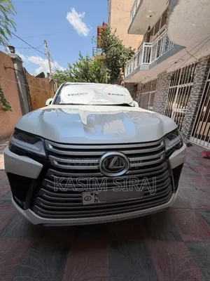 Lexus LX 600 2023 White