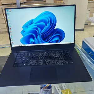 New Laptop Dell XPS 15 32GB Intel Core I7 SSD 1T