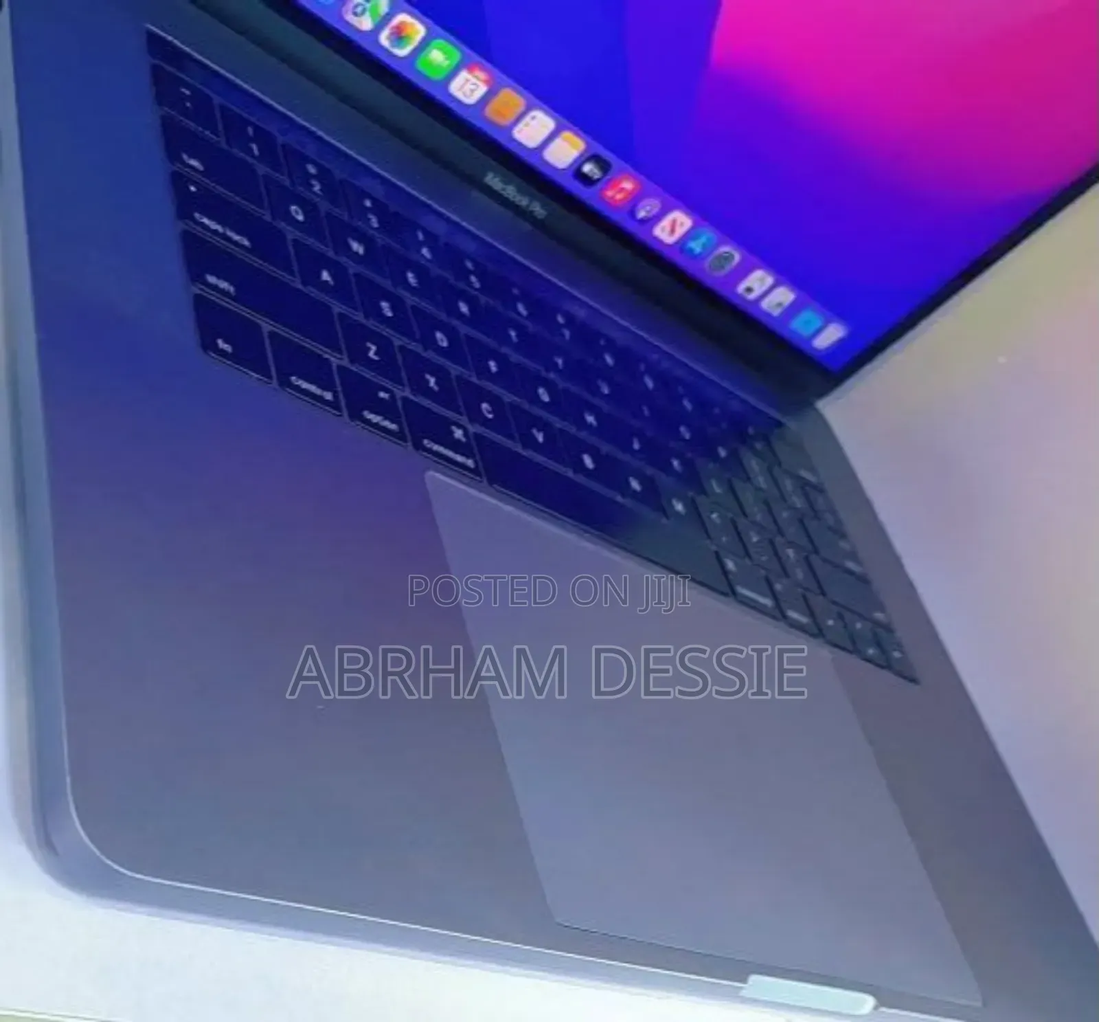 New Laptop Apple MacBook Pro 2017 16GB Intel Core I7 SSD 512GB