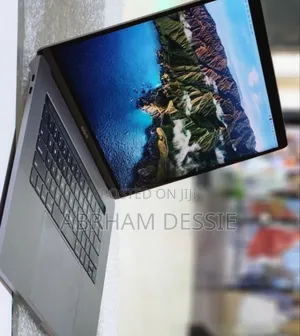 New Laptop Apple MacBook Pro 2017 4GB Intel Core I7 SSD 512GB