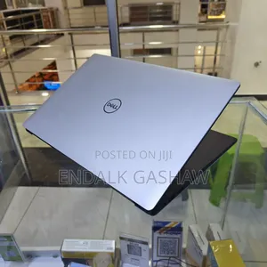 New Laptop Dell XPS 15 32GB Intel Core I7 SSD 1T