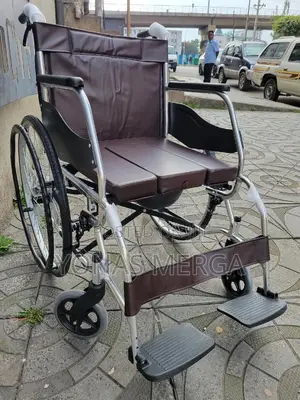 Wheelchair and a Toilet戳፭wheelchair⋕≢Wheelchair群፪wheelchair哭₡Wilcher