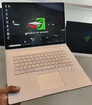 New Laptop Microsoft Surface Book 2 16GB Intel Core I7 SSD 512GB