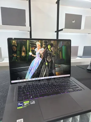 New Laptop Asus ROG Zephyrus G16 16GB Intel Core I9 SSD 1T