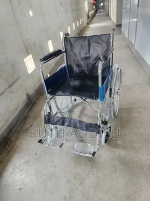 Normal Wheelchair瘨我foldable Wheelchair知情wheelchair Medical軍方wheelchair
