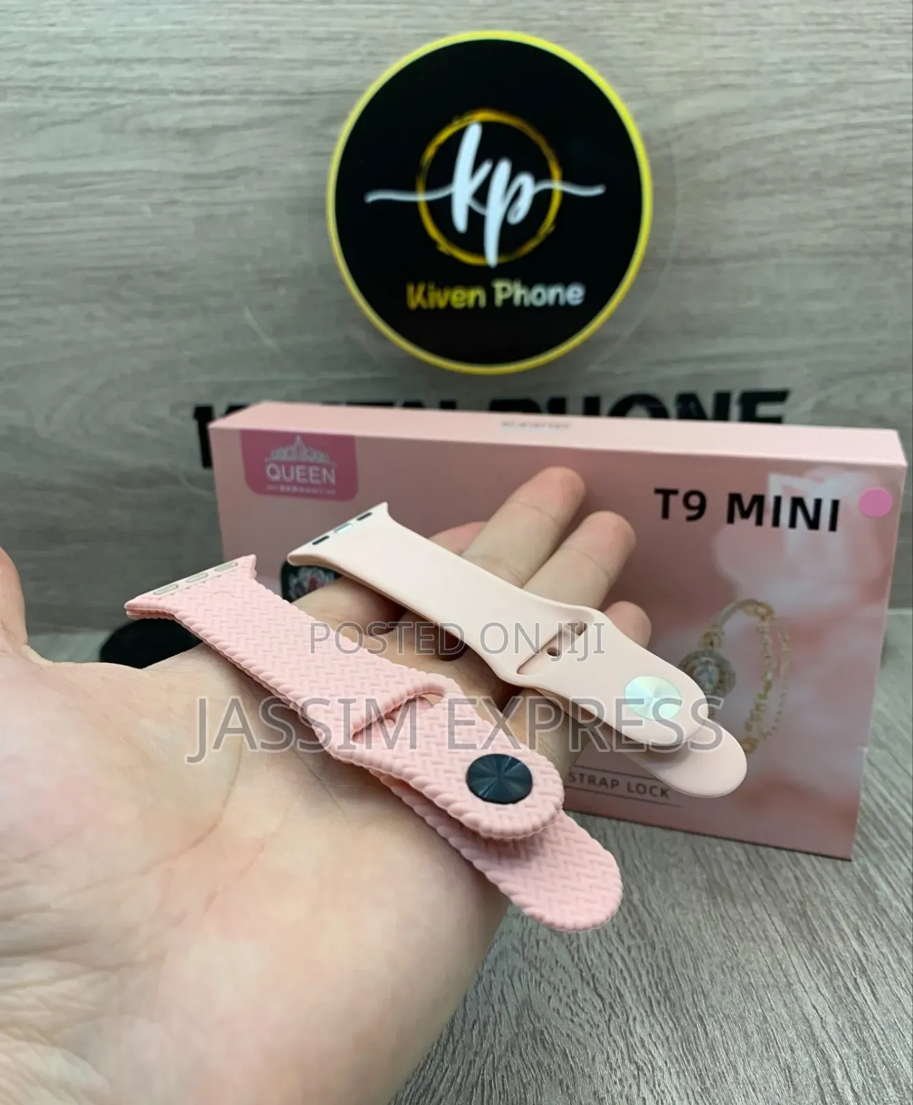 እጅግ ልዩ የሆነ የሴት Combo (Smart Watch + Airpods + Braclet ) ጀርመን Brand