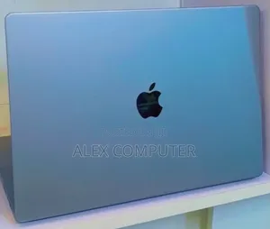 New Laptop Apple MacBook Pro 2022 M2 16GB Apple M2 SSD 1T