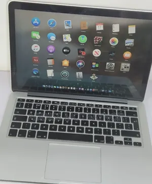 New Laptop Apple MacBook 2015 8GB Intel Core I5 SSD 256GB