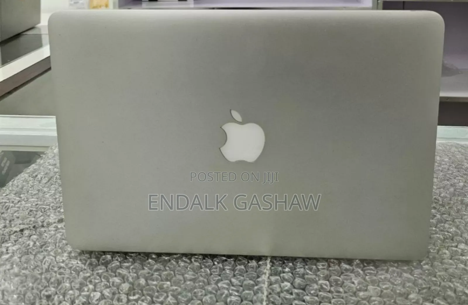 New Laptop Apple MacBook 2014 8GB Intel Core I5 SSD 128GB