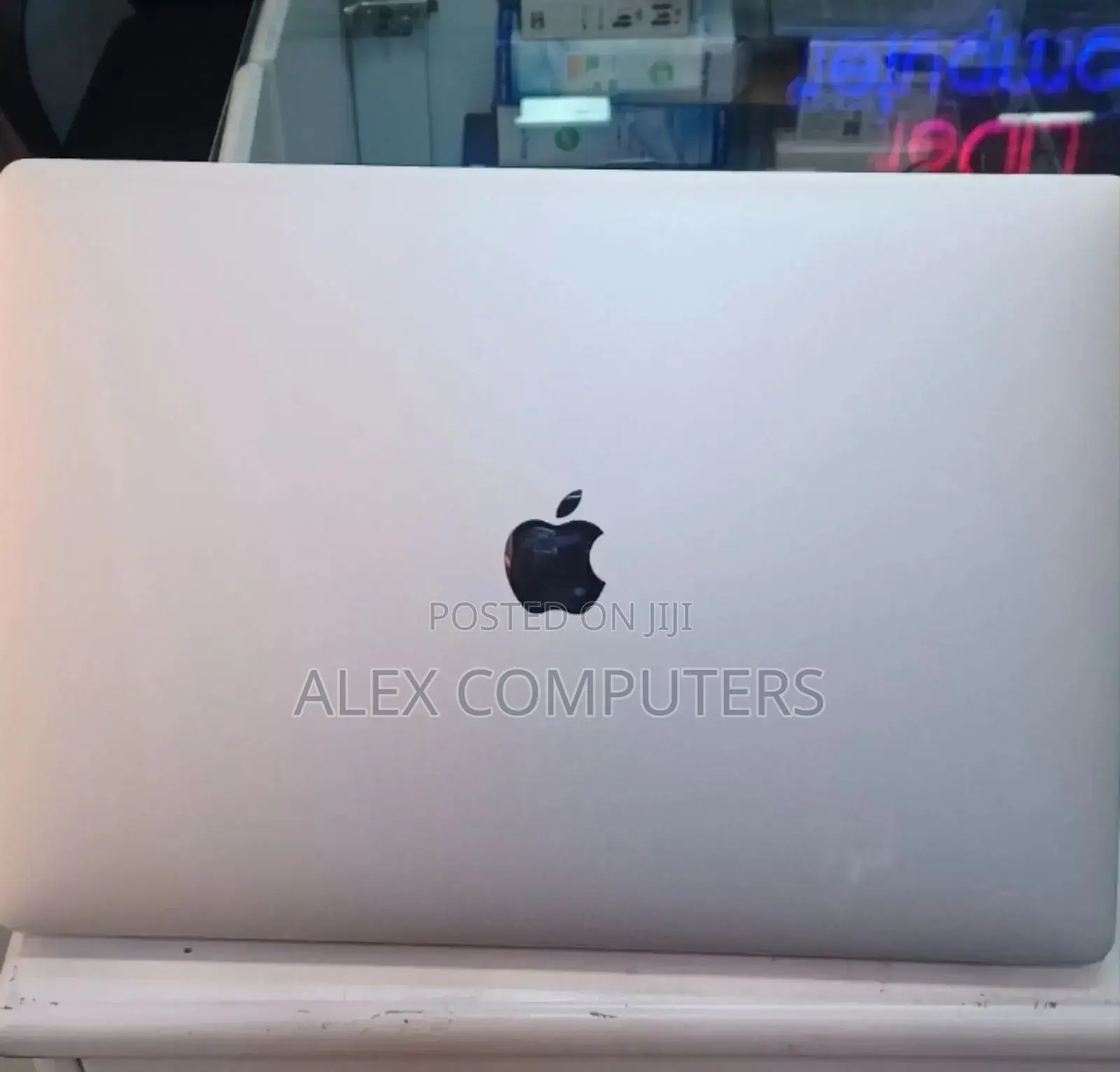 New Laptop Apple MacBook Pro 2019 16GB Intel Core I9 SSD 1T