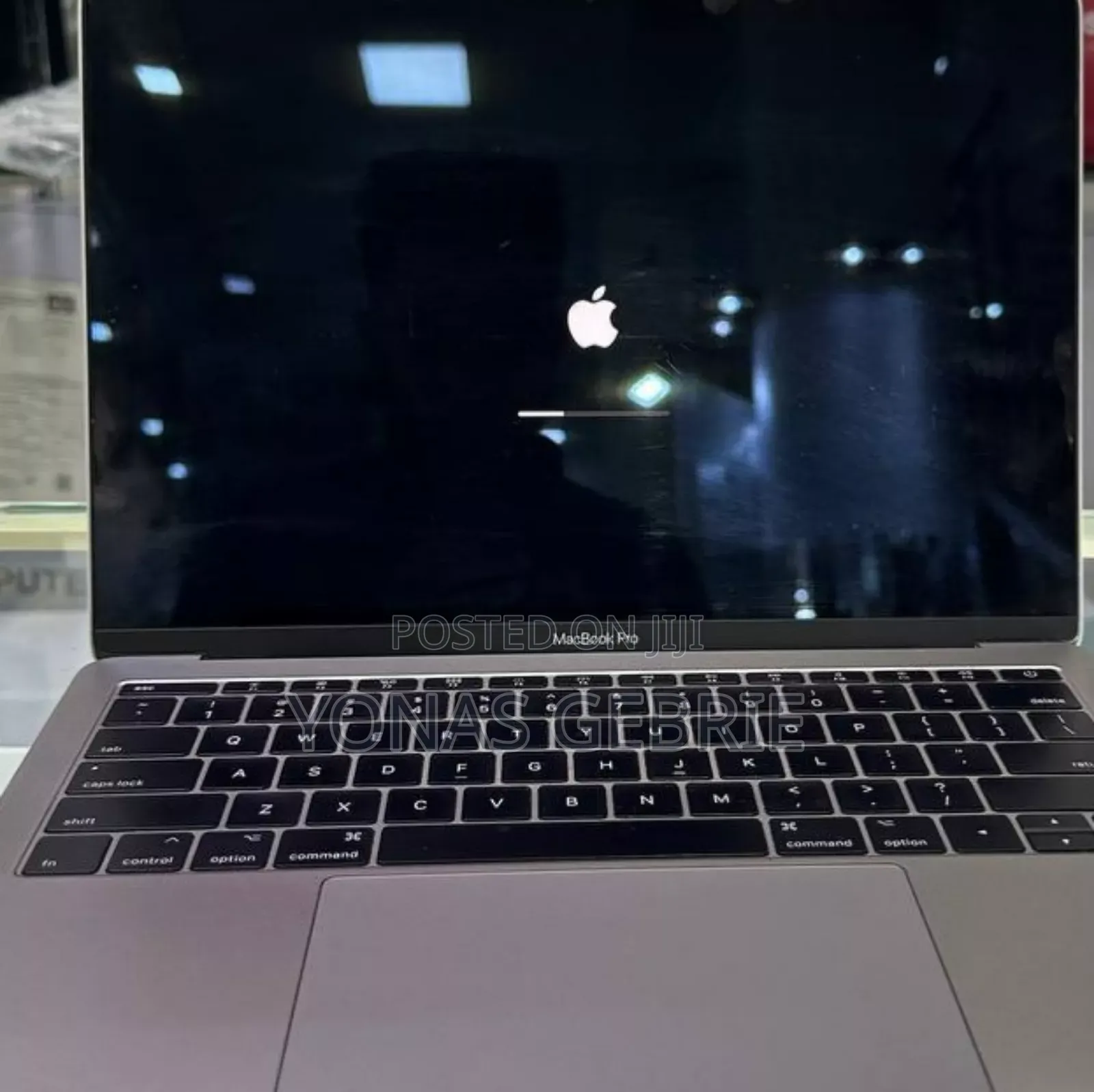 New Laptop Apple MacBook Pro 2017 8GB Intel Core I5 SSD 128GB