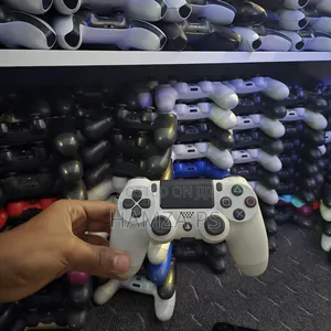 Playstation 4 Joystick ብዛት