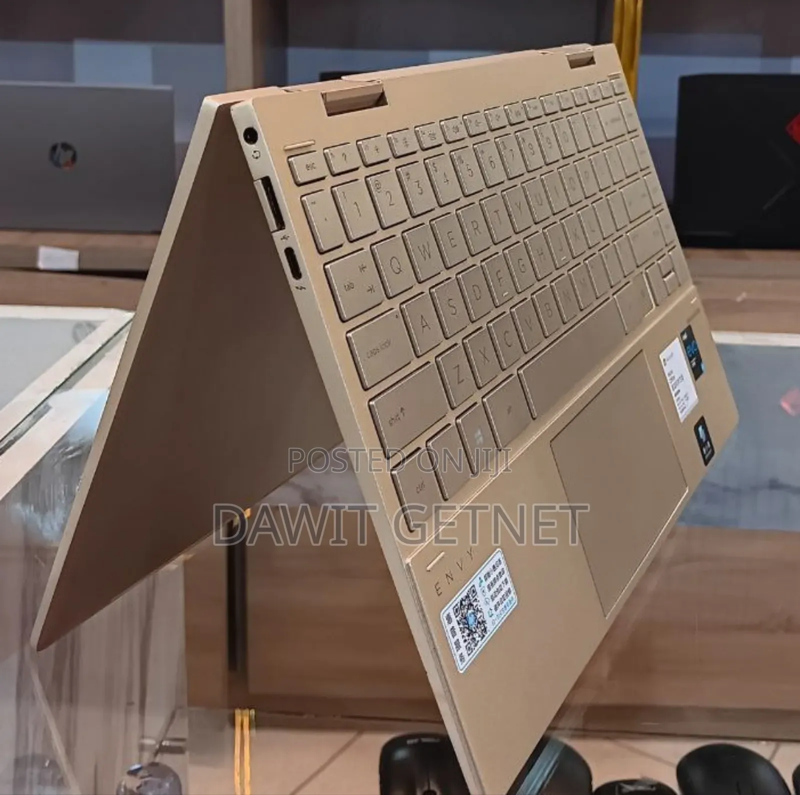 New Laptop HP Envy x360 8GB Intel Core i5 SSD 512GB