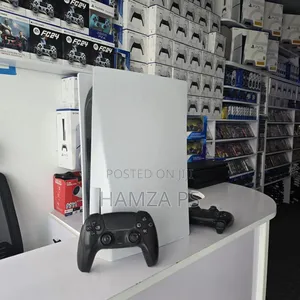 Playstation 5 Fat Wit 2 Black Joystick and Games