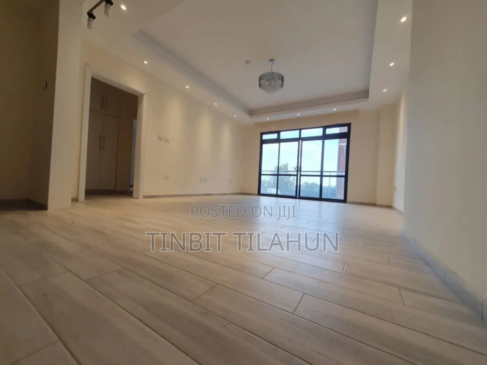 Furnished 3bdrm Apartment in Tinbit Properties, Kirkos for sale