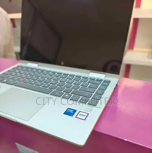 New Laptop HP Envy x360 8GB Intel Core i5 SSD 512GB