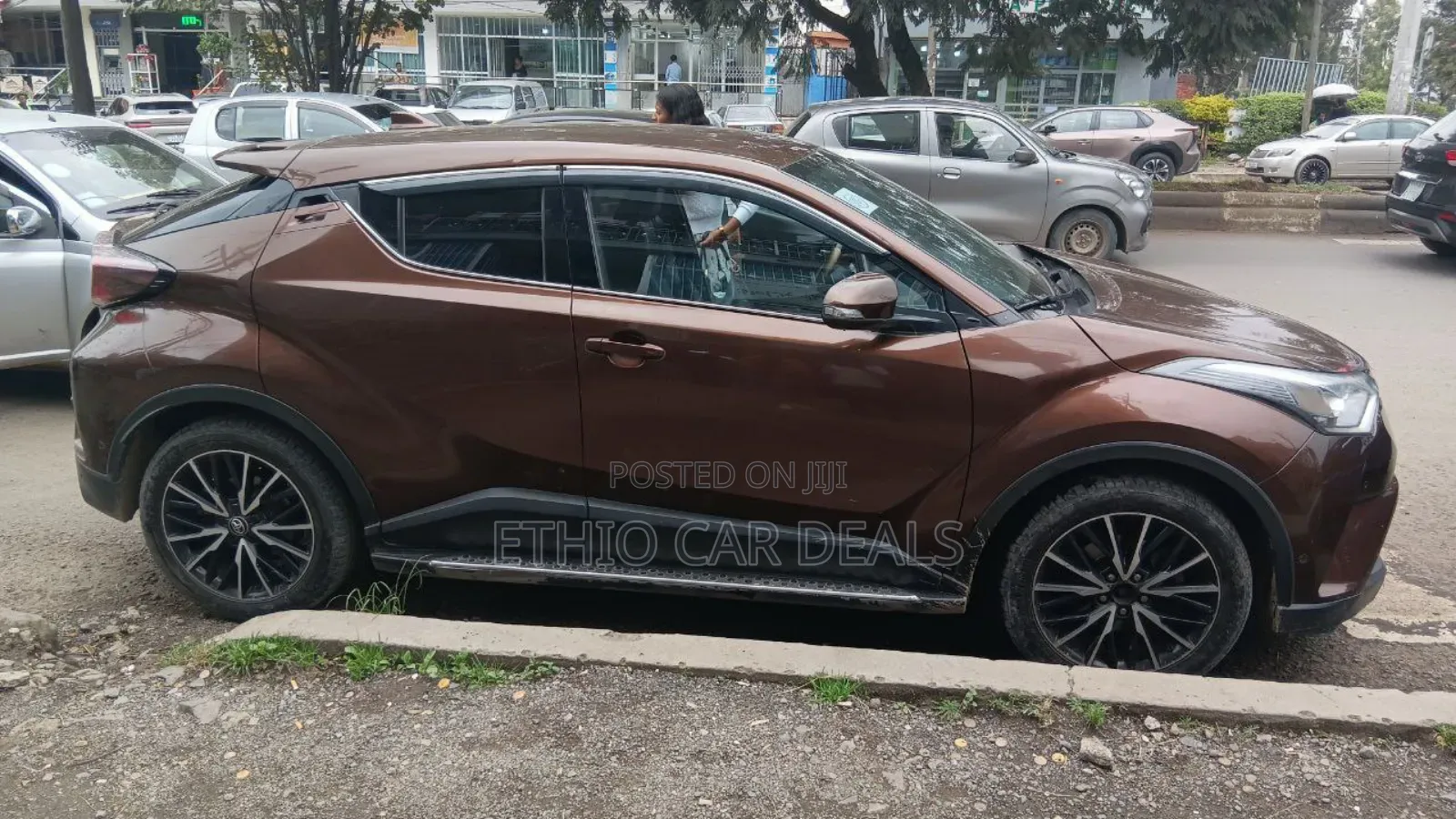 Toyota C-HR 2017 Brown