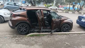 Toyota C-HR 2017 Brown