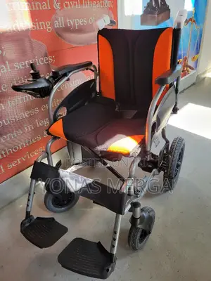 Electric Wheelchair言三12ah Battery, Ideal for Everyday Mobility Travel