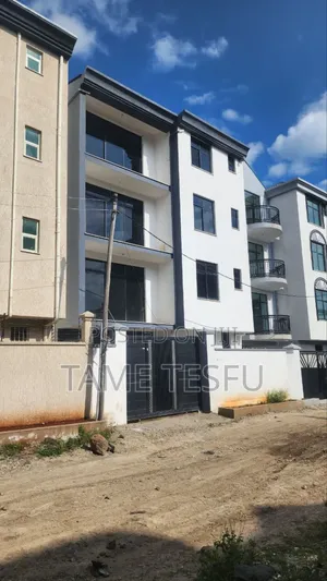 Furnished 6bdrm House in ሀያት, Bole for sale