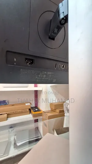 Dell 24 Inch Monitor Farm Less