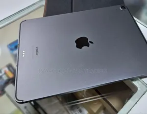 New Apple iPad Air (2022) 64 GB Black