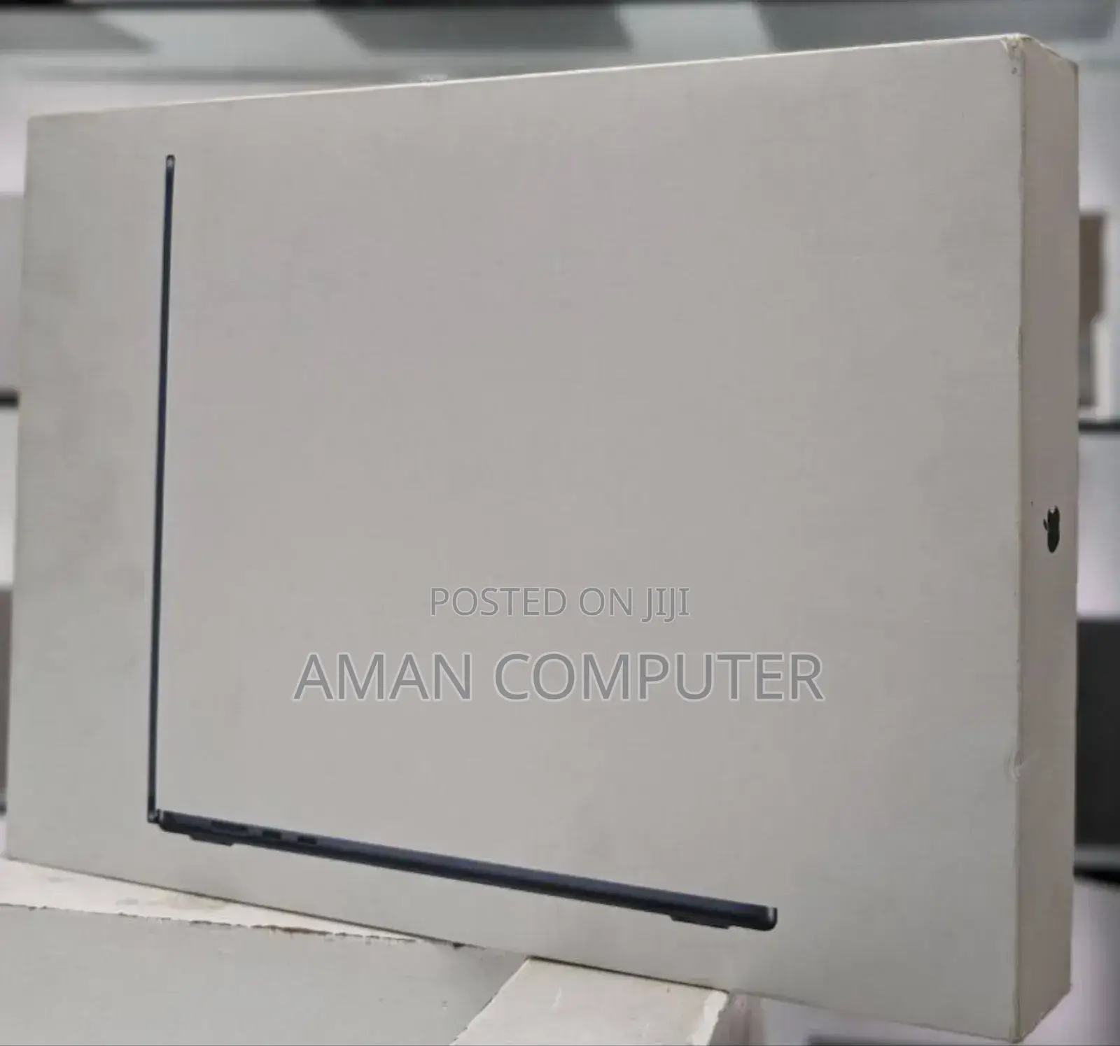 New Laptop Apple MacBook Air 2022 M2 16GB Apple M2 SSD 256GB