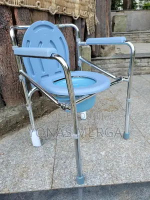 Suitable for Home Care, Hospitals Toilet Chair頗答commode Bucket Chair