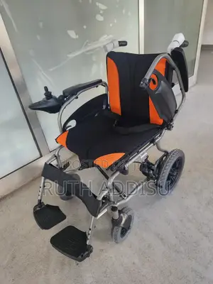 Electrical Wheelchair奔波with Analog Wheelchair廟號wheelchair Electrical