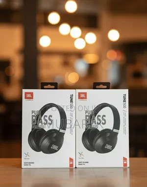 JBL 900 Pure Audio: Take Calls With Ease