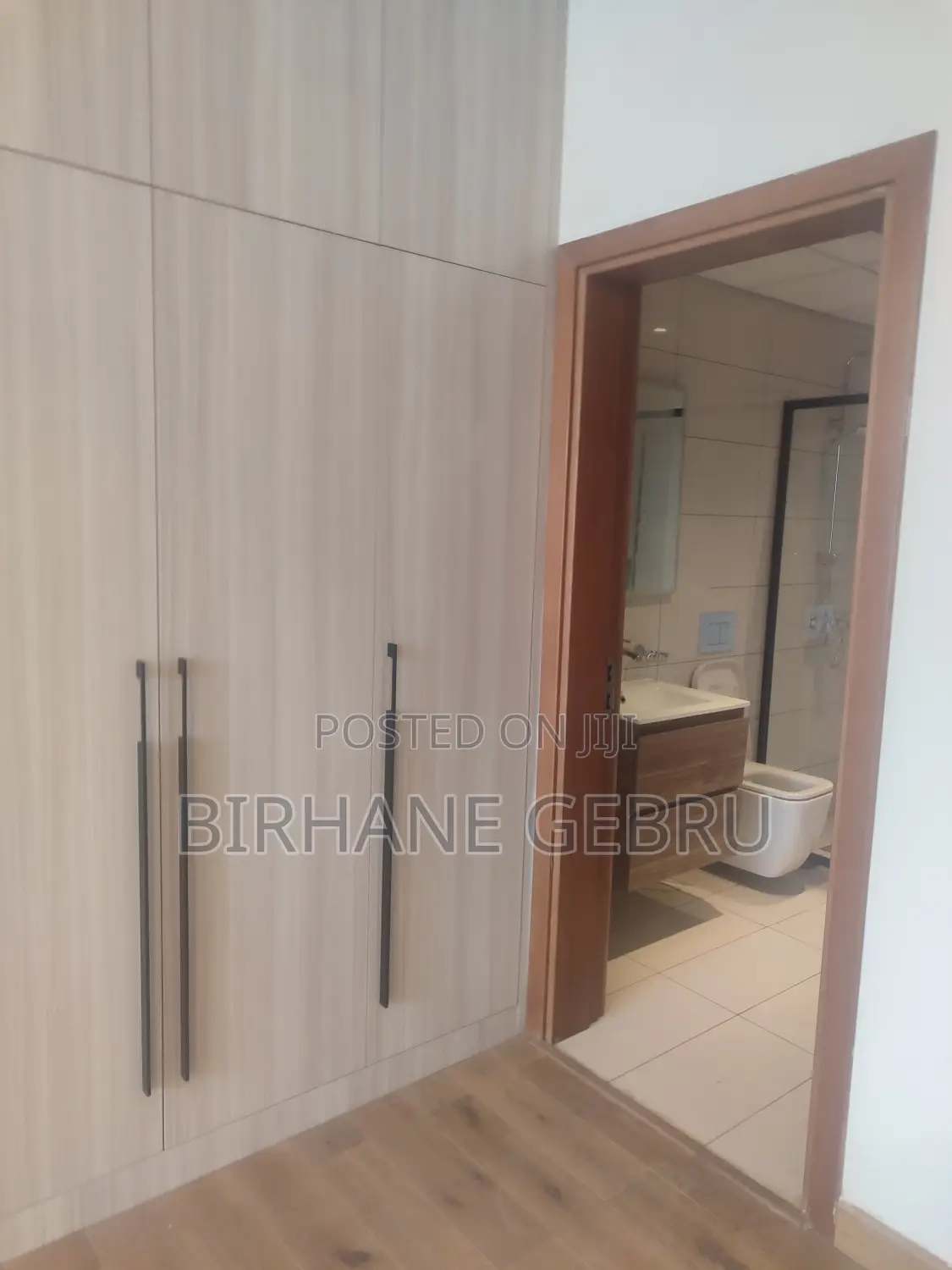 Luxury Semi Fernished Apartiment for Rent