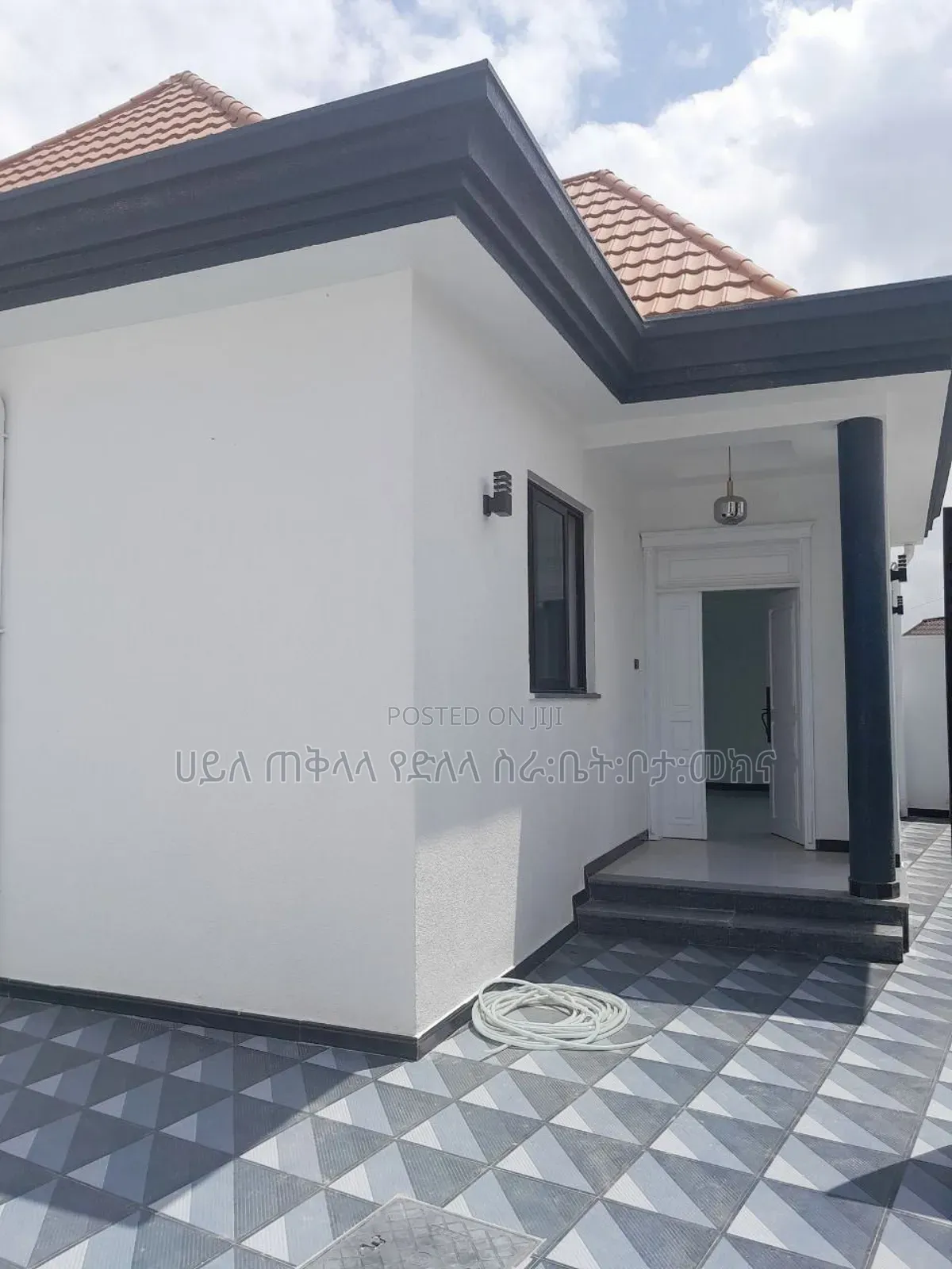 Furnished 6bdrm Villa in አያት ዞን ኮምፋውንድ ግብ ውስጥ, Yeka for sale