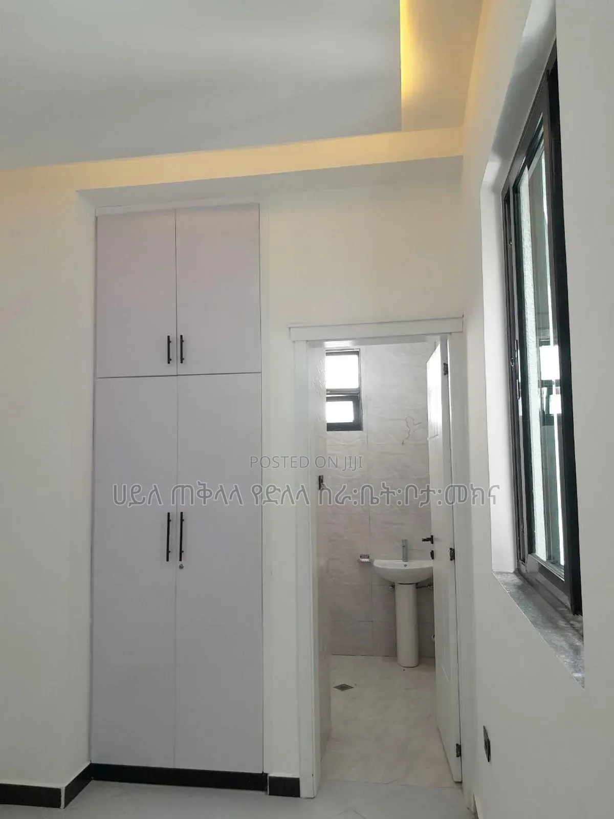 Furnished 6bdrm Villa in አያት ዞን ኮምፋውንድ ግብ ውስጥ, Yeka for sale