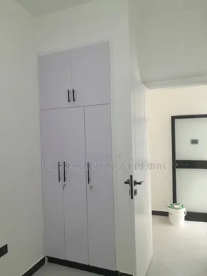Furnished 6bdrm Villa in አያት ዞን ኮምፋውንድ ግብ ውስጥ, Yeka for sale
